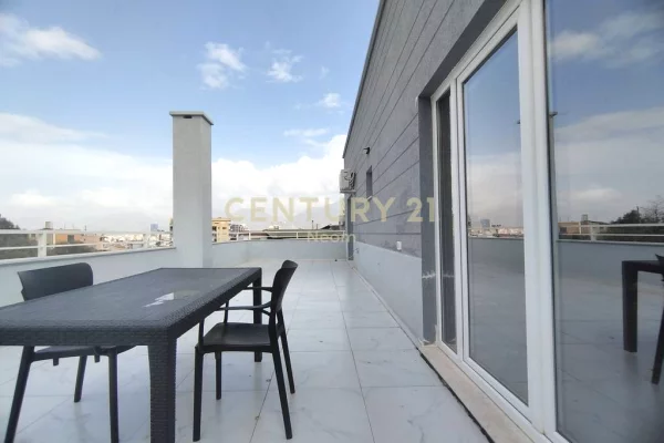 Penthouse (panoramic top floor) for rent in Tirana 3+1, Furnished
