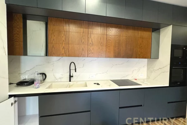 Shtepi ne shitje Apartament ne Tirane, 2+1, Mobilimi E mobiluar, Pagesa 525,000  Euro.