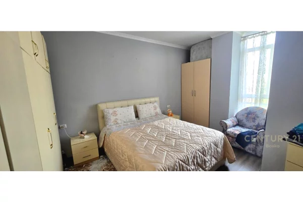 Shtepi ne shitje Apartament ne Tirane, 2+1, Mobilimi E mobiluar, Pagesa 265,550  Euro.