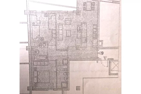 Shtepi ne shitje Apartament ne Tirane, 2+1, Mobilimi E mobiluar, Pagesa 221,000  Euro.