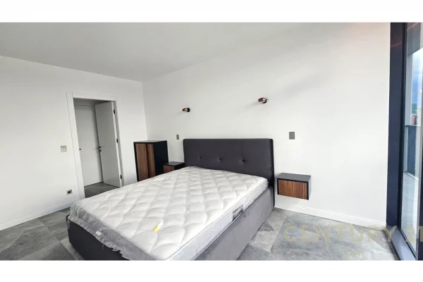 Shtepi ne shitje Apartament ne Tirane, 3+1, Mobilimi E mobiluar, Pagesa 590,000  Euro.