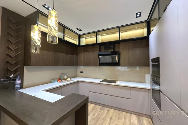 Shtepi ne shitje Apartament ne Tirane, 2+1, Mobilimi E mobiluar, Pagesa 550,000  Euro.