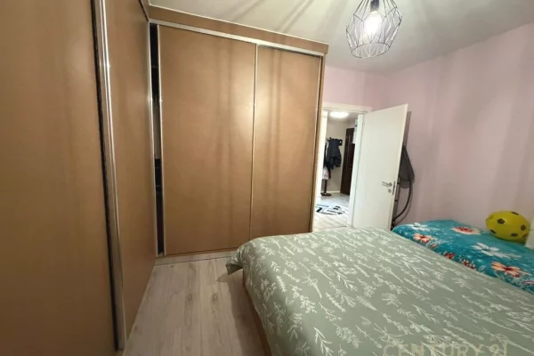Shtepi me qera Apartament ne Tirane, 2+1, Mobilimi E mobiluar, Pagesa 500  Euro.