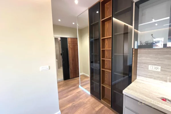 Shtepi ne shitje Apartament ne Tirane, 1+1, Mobilimi E mobiluar, Pagesa 155,000  Euro.