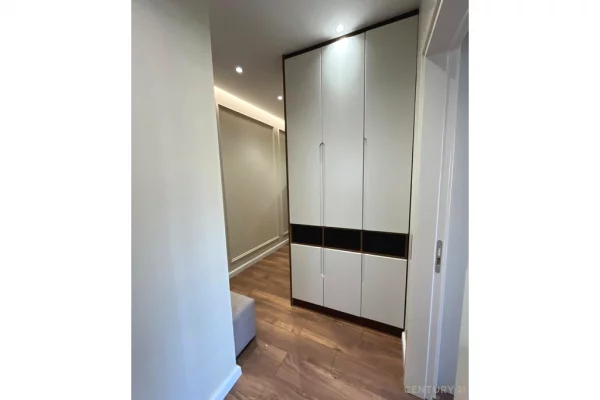 Shtepi ne shitje Apartament ne Tirane, 1+1, Mobilimi E mobiluar, Pagesa 163,000  Euro.