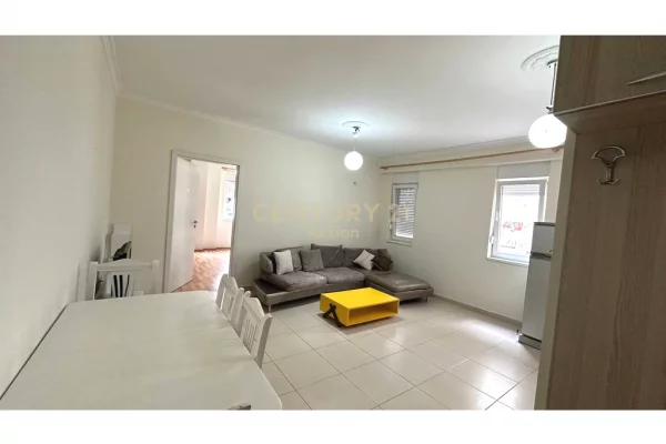 Shtepi ne shitje Apartament ne Tirane, 1+1, Mobilimi E mobiluar, Pagesa 160,000  Euro.
