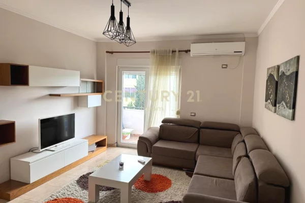 Shtepi me qera Apartament ne Tirane, 2+1, Mobilimi E mobiluar, Pagesa 520  Euro.