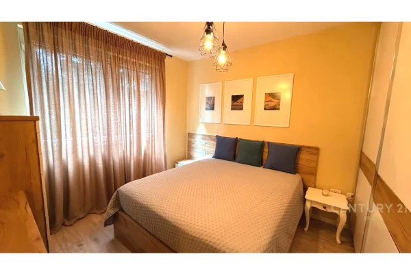 Shtepi me qera Apartament ne Tirane, 1+1, Mobilimi E mobiluar, Pagesa 650  Euro.