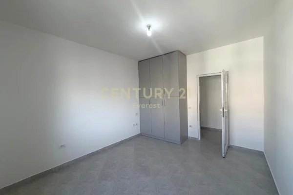 Shtepi me qera Apartament ne Tirane, 2+1, Mobilimi E mobiluar, Pagesa 500  Euro.