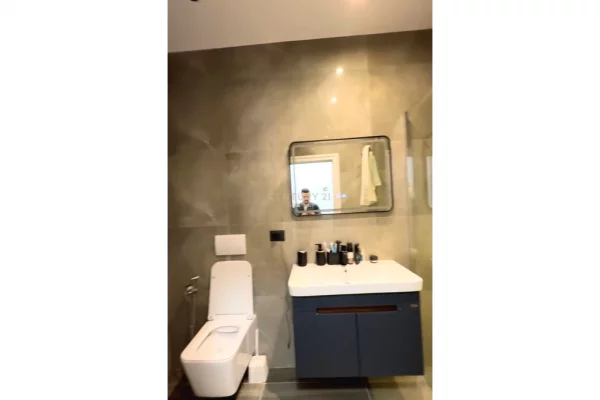 Shtepi ne shitje Apartament ne Tirane, 2+1, Mobilimi E mobiluar, Pagesa 180,000  Euro.