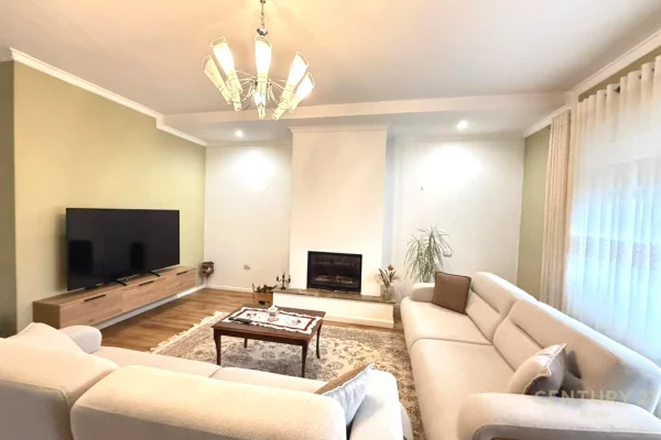 Shtepi me qera Vila Luksoze ne Tirane, 3+1, Mobilimi E mobiluar, Pagesa 2,300  Euro.