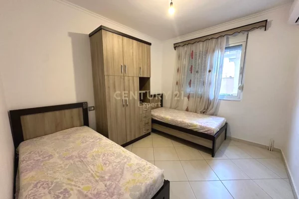 Shtepi me qera Apartament ne Tirane, 2+1, Mobilimi E mobiluar, Pagesa 600  Euro.