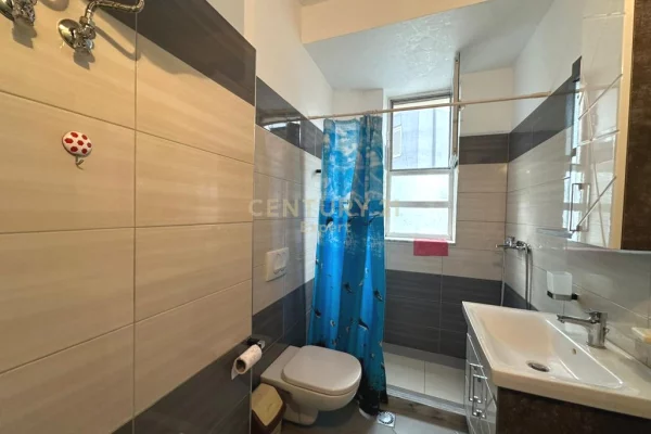 Shtepi me qera Apartament ne Tirane, 2+1, Mobilimi E mobiluar, Pagesa 600  Euro.