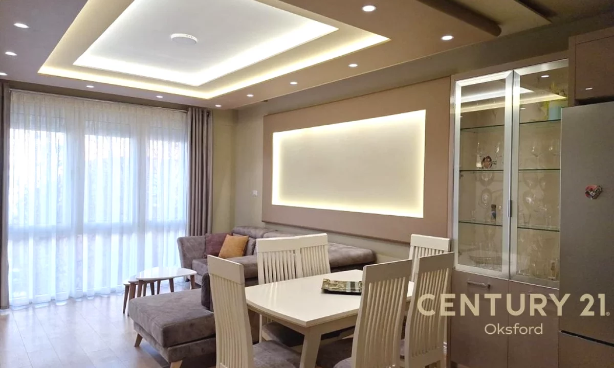 Shtepi me qera Apartament ne Tirane, 2+1, Mobilimi E mobiluar, Pagesa 900  Euro.