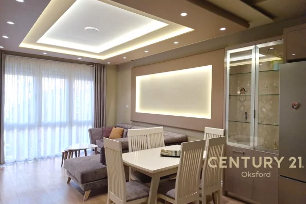 JEPET ME QIRA APARTAMENT 2+1+POST PARKIMI TEK "PAZARI I RI" !