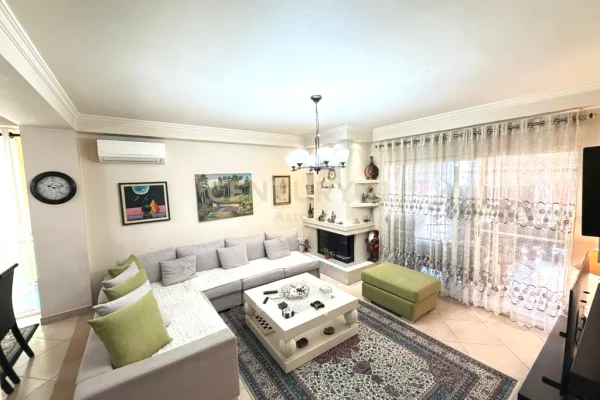 Shtepi ne shitje Apartament ne Tirane, 2+1, Mobilimi E mobiluar, Pagesa 320,000  Euro.