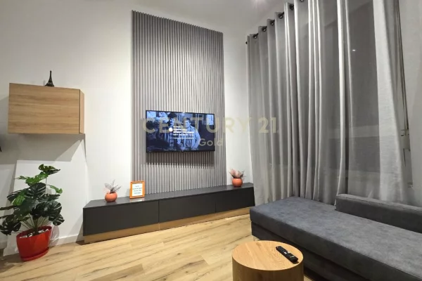 Shtepi ne shitje Apartament ne Tirane, 2+1, Mobilimi E mobiluar, Pagesa 164,000  Euro.