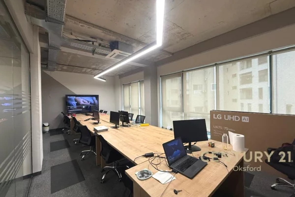 Jepet me qira ambient zyrash, tek Rruges se Kosovareve!