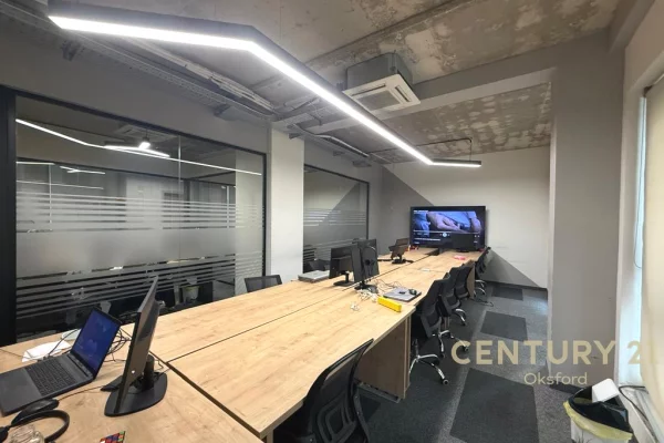 Jepet me qira ambient zyrash, tek Rruges se Kosovareve!