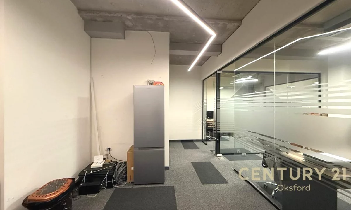 Jepet me qira ambient zyrash, tek Rruges se Kosovareve!