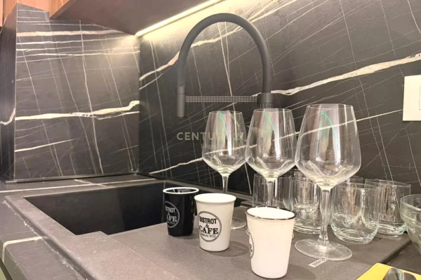 Shtepi me qera Apartament ne Tirane, 2+1, Mobilimi E mobiluar, Pagesa 850  Euro.