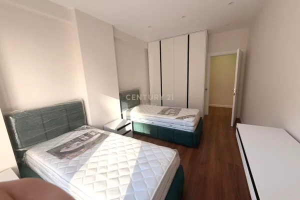 Shtepi me qera Apartament ne Tirane, 2+1, Mobilimi E mobiluar, Pagesa 850  Euro.