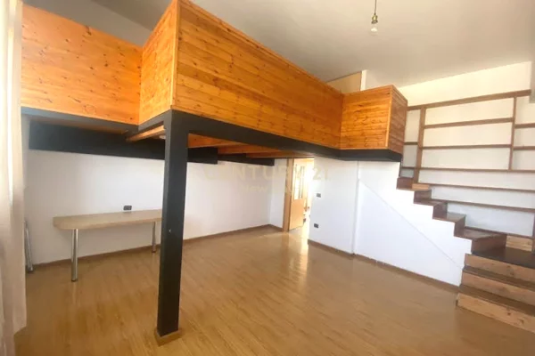Duplex (2 storey house) for rent in Tirana 2+1, Furnished
