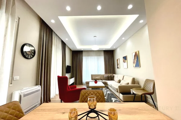 Shtepi ne shitje Apartament ne Tirane, 1+1, Mobilimi E mobiluar, Pagesa 555,000  Euro.