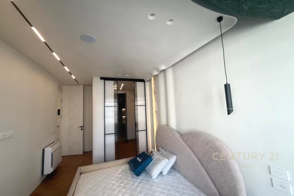 Shtepi ne shitje Apartament ne Tirane, 2+1, Mobilimi E mobiluar, Pagesa 335,000  Euro.