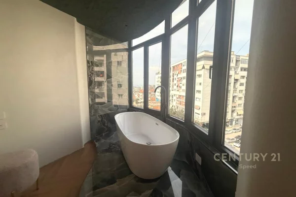 Shtepi ne shitje Apartament ne Tirane, 2+1, Mobilimi E mobiluar, Pagesa 335,000  Euro.
