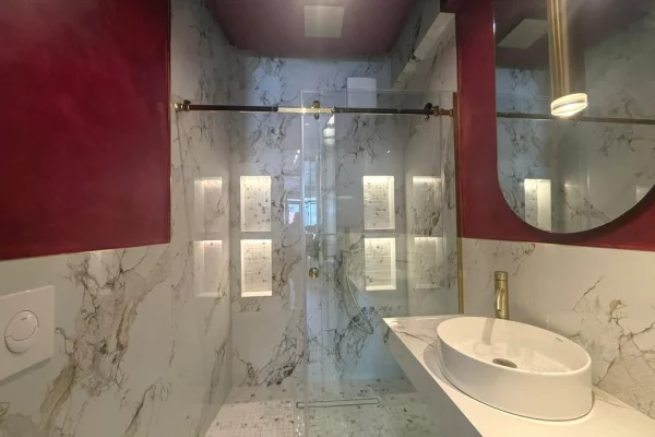 Shtepi ne shitje Apartament ne Tirane, 2+1, Mobilimi E mobiluar, Pagesa 335,000  Euro.