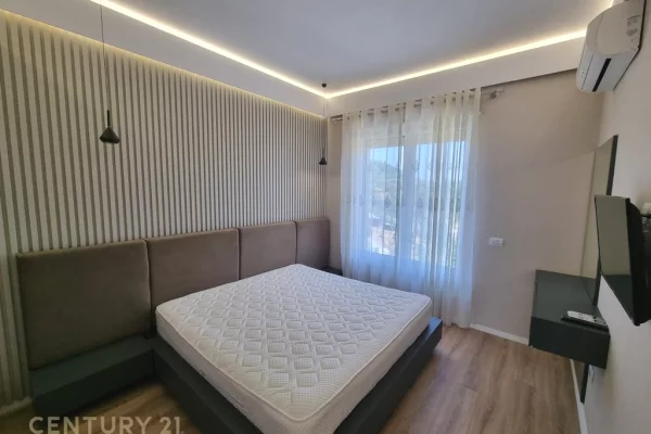 Shtepi me qera Apartament ne Tirane, 2+1, Mobilimi E mobiluar, Pagesa 1,200  Euro.