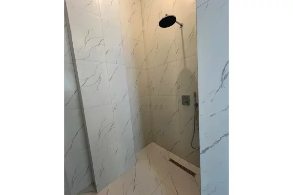 Shtepi me qera Apartament ne Tirane, 2+1, Mobilimi E mobiluar, Pagesa 1,100  Euro.