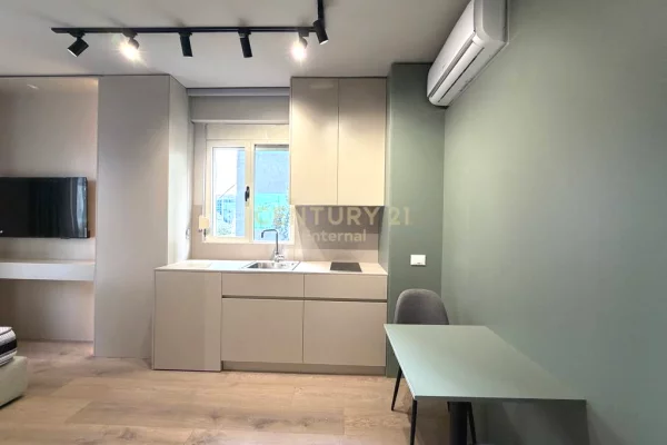 Shtepi ne shitje Apartament ne Tirane, Garsoniere, Mobilimi E mobiluar, Pagesa 290,000  Euro.