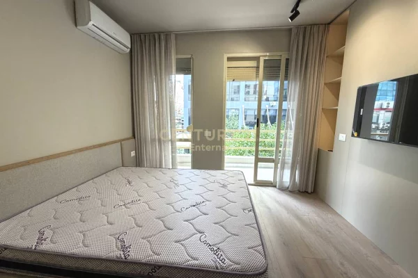 Shtepi ne shitje Apartament ne Tirane, Garsoniere, Mobilimi E mobiluar, Pagesa 290,000  Euro.