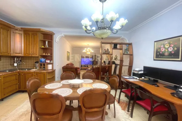 House for Rent 3+1 in Tirana - 1,100 Euro