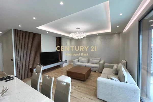 House for Rent 3+1 in Tirana - 2,200 Euro