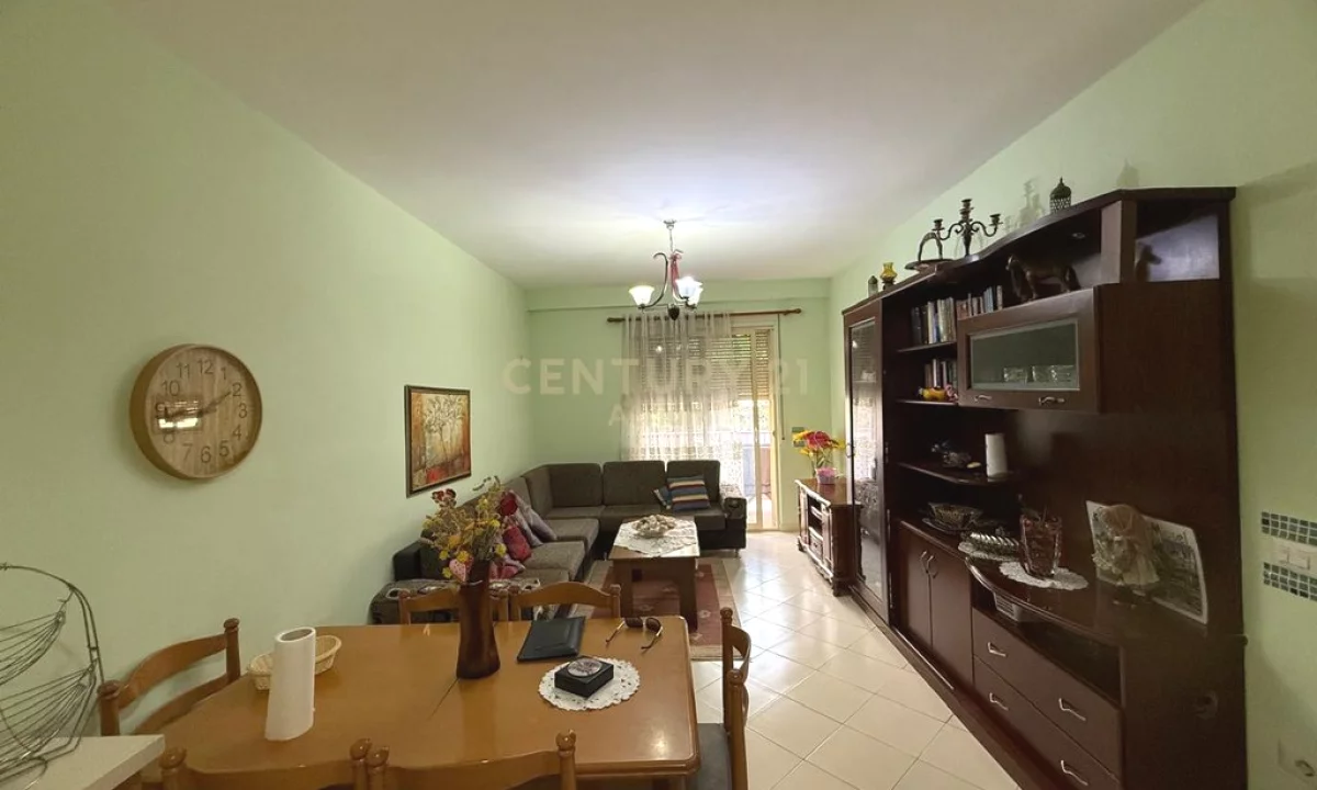 Shtepi me qera Apartament ne Tirane, 1+1, Mobilimi E mobiluar, Pagesa 400  Euro.