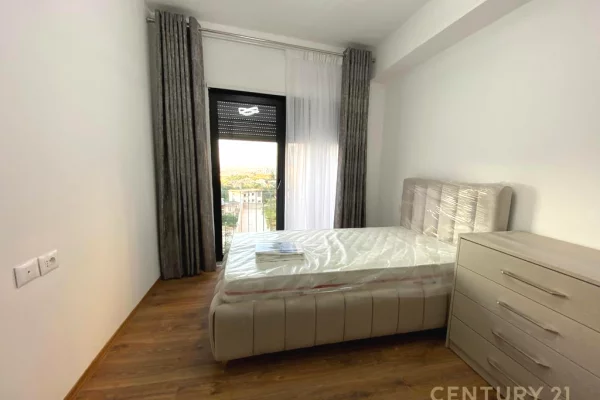 Shtepi me qera Apartament ne Tirane, 2+1, Mobilimi E mobiluar, Pagesa 800  Euro.