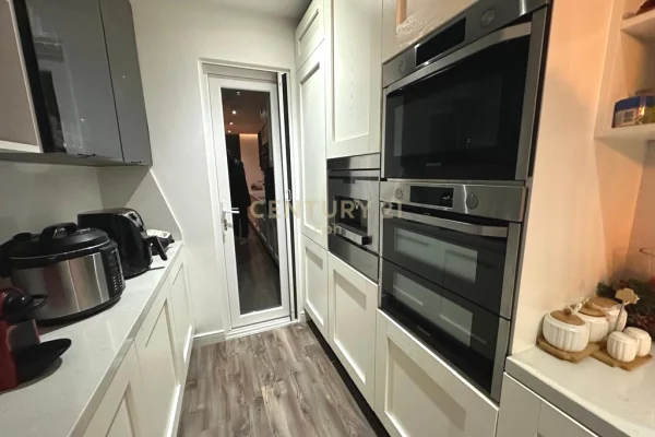 Shtepi me qera Apartament ne Durres, 2+1, Mobilimi Bosh, pa mobiluar, Pagesa 1,300  Euro.