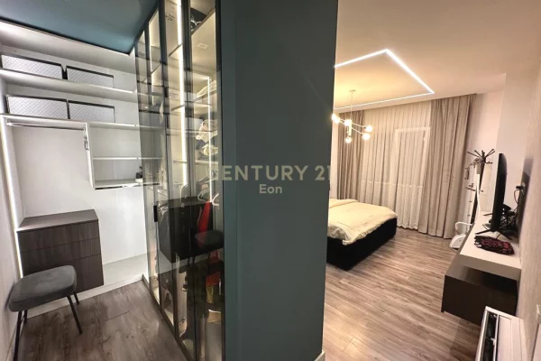 Shtepi me qera Apartament ne Durres, 2+1, Mobilimi Bosh, pa mobiluar, Pagesa 1,300  Euro.