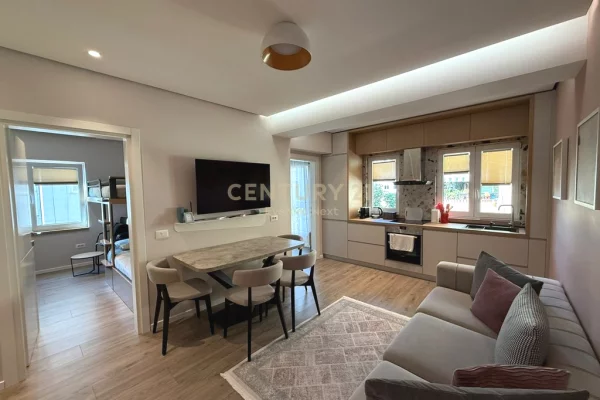 Shtepi me qera Apartament ne Tirane, 2+1, Mobilimi E mobiluar, Pagesa 1,000  Euro.