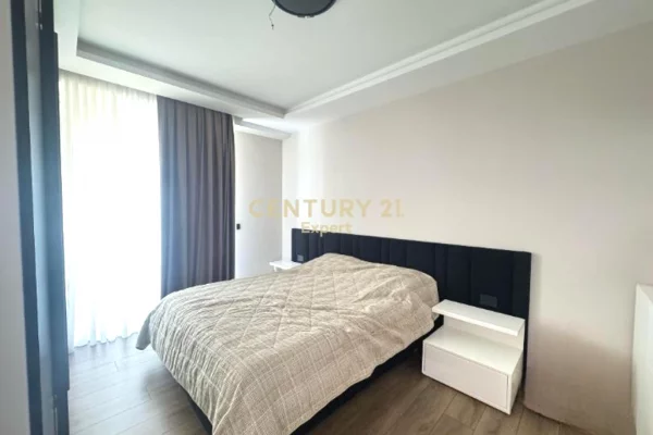 Shtepi me qera Apartament ne Tirane, 3+1, Mobilimi E mobiluar, Pagesa 1,200  Euro.
