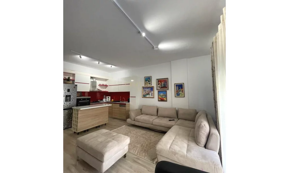 Shtepi me qera Apartament ne Tirane, 1+1, Mobilimi E mobiluar, Pagesa 600  Euro.