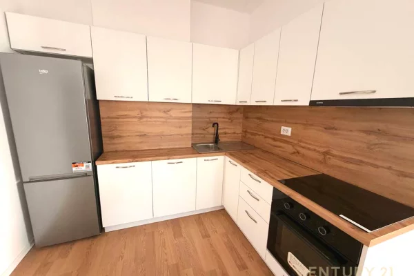 Shtepi me qera Apartament ne Tirane, 2+1, Mobilimi E mobiluar, Pagesa 800  Euro.