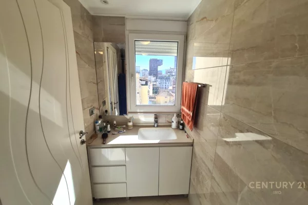 Apartment for sale in Tirana 2+1, Furnished