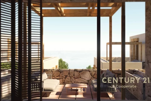 Shtepi ne shitje Vila Luksoze ne Vlore, 4+1, Mobilimi Bosh, pa mobiluar, Pagesa 1,350,000  Euro.