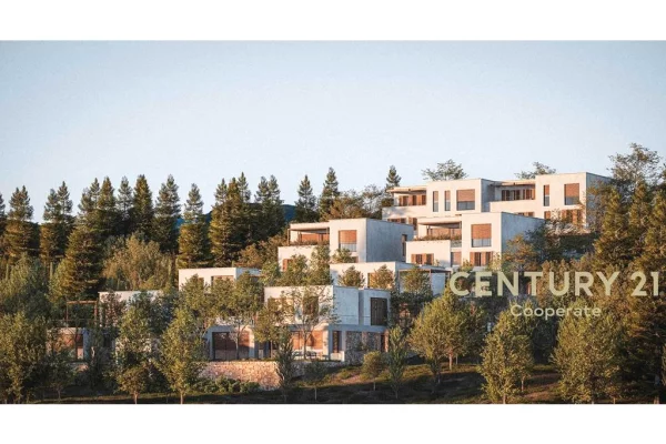 Shtepi ne shitje Vila Luksoze ne Vlore, 4+1, Mobilimi Bosh, pa mobiluar, Pagesa 1,350,000  Euro.