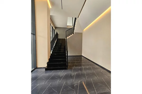 Ambient biznesi me qera 1+1 ne Tirane - 5,000 Euro