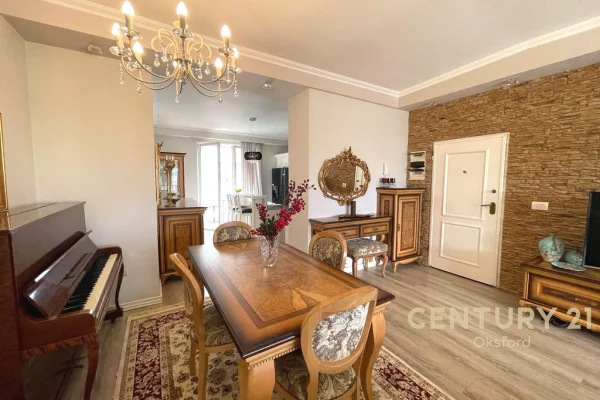 Shtepi me qera Apartament ne Tirane, 3+1, Mobilimi E mobiluar, Pagesa 1,500  Euro.